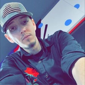 Meet your Posher, Justin